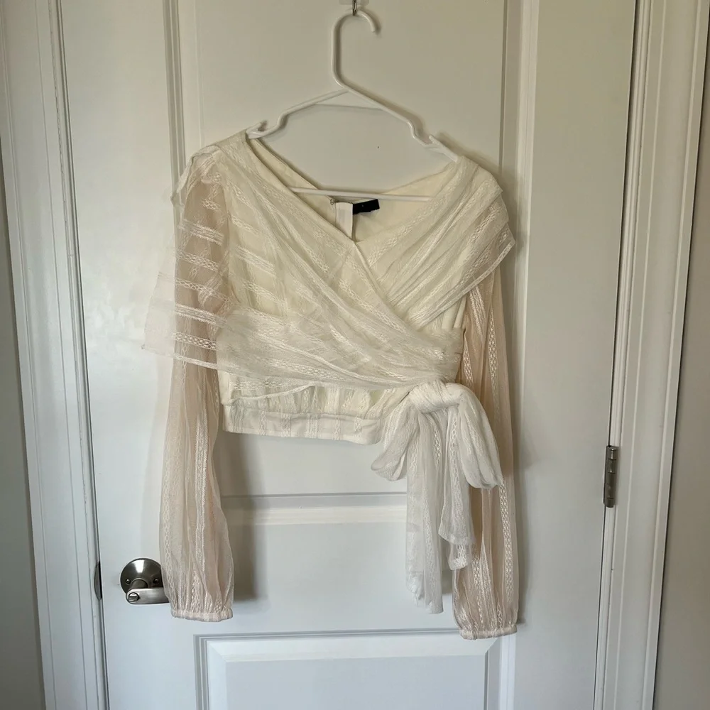 NBD Lace Blouse - Picture 1 of 4